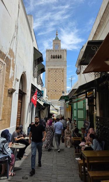 Le minaret du mosquée Ezzitouna a Tunis