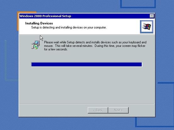 Installing Devices with 100%, is stuck there but I can move the mouse and summon the command prompt.