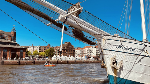 Die Minerva am Fischmarkt in Hamburg Altona.