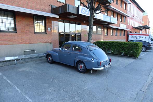 Gray-blue Volvo PV 544.