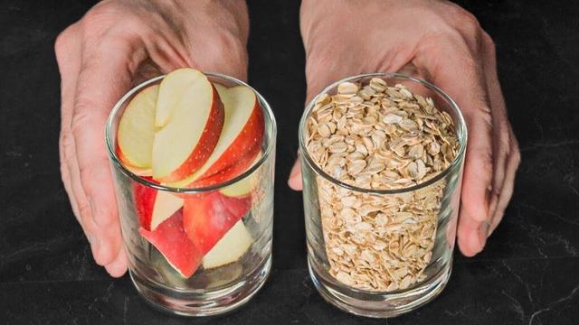 1 cup of oatmeal and 1 apple! The most popular Dessert recipe