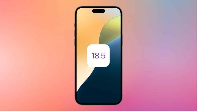 iPhone mit Icon auf dem Display, auf dem 18.5 steht. Im Hintergrund ein orange-pinker Farbverlauf.