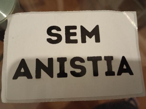 A sticker with the words "sem anistia", opposing amnesty for the people involved in the coup attempt in Brazil on January 8, 2023