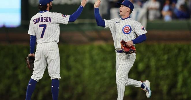 Swanson and Suzuki homer as Cubs beat Marlins