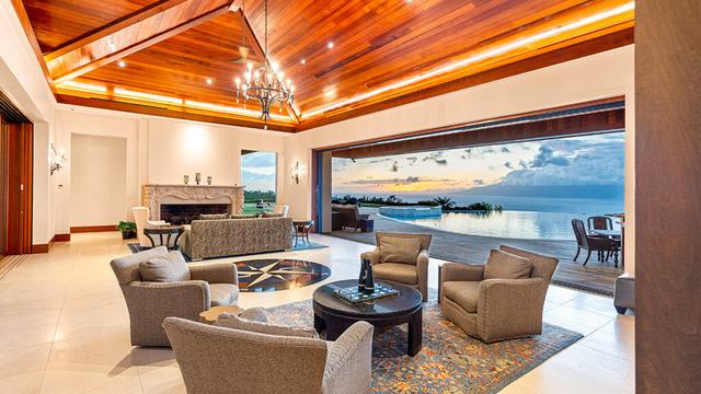 Robb Report