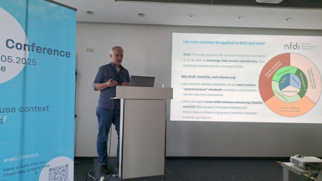 Emunuel Söding presenting