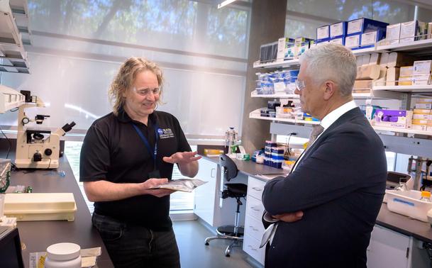 Mark_Clampin_Tours_the_Bioscience_Collaborative_Laboratory_(ACD25-0047-002).jpg