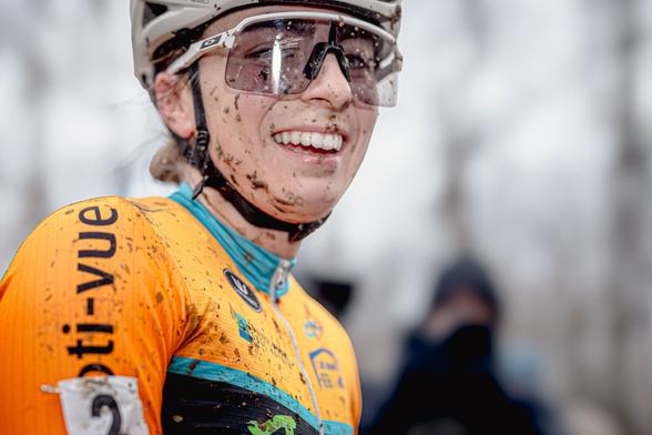 Maité Barthels - Championnat National de Cyclo-Cross 2025
Le Championnat National de Cyclo-Cross 2025 (Luxembourg) s'est déroulé le dimanche 12 janvier 2025. Les épreuves se sont déroulées sur le traditionnel Circuit Josy Mersch, situé entre Cessange et Leudelange. La compétition a été organisée par SaF Zéisseng en collaboration avec la Ville de Luxembourg, la commune de Leudelange et la Fédération du Sport Cycliste Luxembourgeois (FSCL). 

https://www.patrick-schanen.org/Mait-Barthels-Championnat-National-de-Cyclo-Cross-2025-1ed7b929329a805799f2c0d993a990ce