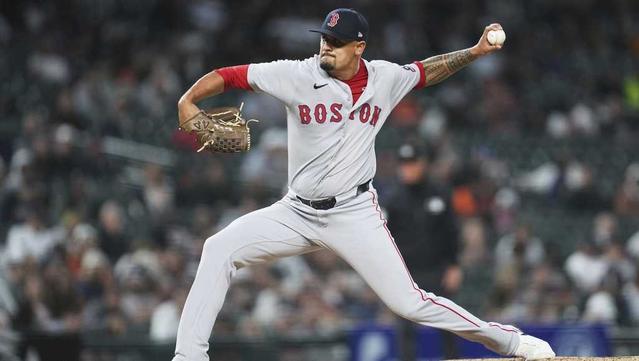 Boston Red Sox fall to Detroit Tigers 10-9 in 11 inning game