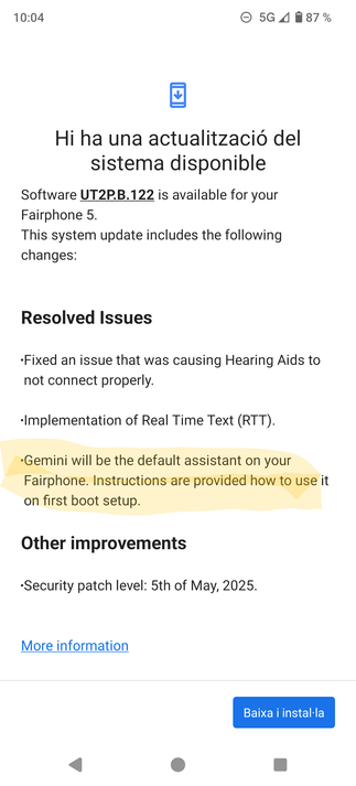 Captura de pantalla de la pantalla d'informació de la nova actualització de sistema del meu telèfon. Hi ha marcat un paràgraf que diu que Gemini, la IA de Google, a partir d'ara estarà per defecte.