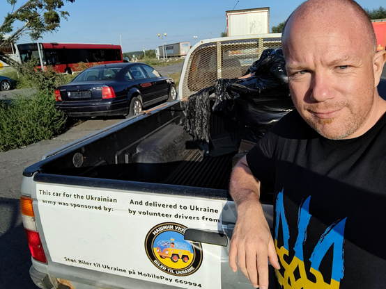 Photo of me from another Ukraine trip back in 2003. This time I was taking a Ford Ranger with an additional 4x4 engine to Kyiv.