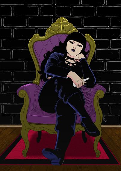 Mulher de pele clara, cabelos longos e lisos, com franja reta, está sentada de lado em uma poltrona luxuosa. Ela veste roupas pretas, incluindo blusa de manga longa com decote cruzado e botas. Seu braço direito está apoiado no encosto da poltrona e a cabeça repousa sobre a mão fechada, com expressão entediada. A mão do lado esquerdo do desenho segura um pequeno objeto branco semelhante a uma garrafinha com rolha. A poltrona tem estofado roxo com detalhes em dourado e braços arredondados. Ela está sobre um tapete vermelho com bordas pretas, em piso de madeira. O fundo é uma parede de tijolos pretos com linhas brancas.