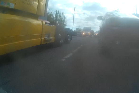 yellow tractor with no trailer