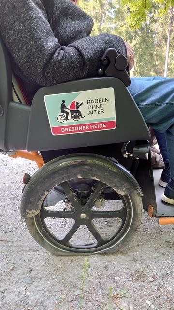 Platter Reifen an unserer Rikscha