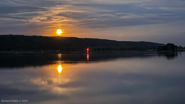 Recent #Moonrise over the Upper #MississippiRiver
