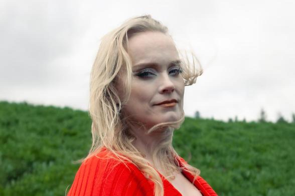 <img alt="Ane Brun shares new track &#x201C;Two in This Story&#x201D; about a friendship that &quot;all turned out to be lies&quot;" src="https://theneedledrop.com/content/images/2025/05/c66d7a33-a6c6-4f26-b2d0-217a42612bc0.jpeg" /><p>Fresh from her collaboration with Norwegian dance artist Bendik HK, released <a href="https://www.youtube.com/watch?v=Mz6GitnWcSM" rel="noreferrer">earlier this month</a>, Scandinavian singer/songwriter <strong>Ane Brun</strong> has shared the first track &#x2013; entitled &quot;Two in This Story&quot; &#x2013; to be taken from her as-yet-untitled 11th studio album, due later this year. </p><p>Listen here:</p><figure class="kg-card kg-embed-card"></figure><p>&quot;Two in This Story&quot; finds her in a reflective, soulful mood, looking back on a close friendship that unravelled when it became clear that the other party was not at all who they&apos;d pretended to be. </p><p>Writing on <a href="https://www.instagram.com/anebrun/?hl=en" rel="noreferrer">Instagram</a>, Brun explains:</p><blockquote>&quot;I&#x2019;ve always been the kind of friend growing up that was a bit na&#xef;ve when it came to new people. I always think the best of people I meet, and I mostly believe what they tell me. This has led me to have a lot of really close friends. But in the last few years, I experienced a very overwhelming turn of events. A person close to me turned out to be a fraud. Years of friendship, stories, and a lot of drama, it all turned out to be lies.&#xa0