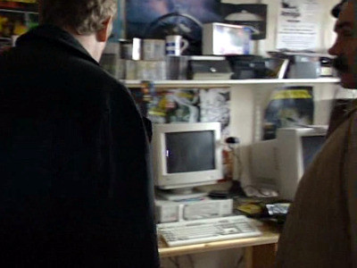 In "The Bill", one of the computers in the boy's room is a Dell 425SP.