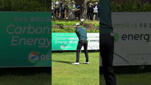 (3명)프로들의 티샷 전 스윙체크 #Sarit SUWANNARUT #김비오 #김영수 #드라이버 #슬로우모션 #golfswing #koreagolf