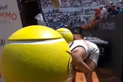 Tennis star throws up immediately after beating Naomi Osaka and makes Italian Open history