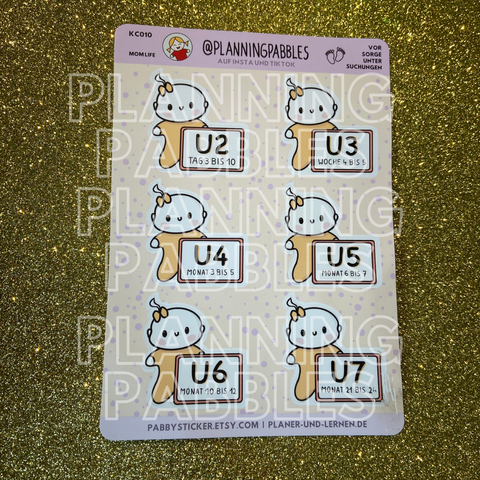 Handgezeichneter Doodle-Stickerbogen A6, mit 6  Aufklebern: BABYS mit gelber Schleife und gelbem Strampler und Schildern mit Nummer und Zeitraum der Vorsorgeuntersuchungen. MOM LIFE Planersticker.