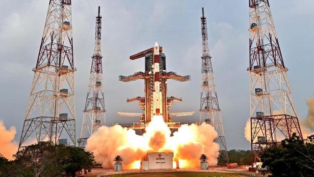 Image of PSLV-XL launch vehicle at Satish Dhawan Space Centre First Launch Pad launch site, scheduled for 2025-05-18 00:29