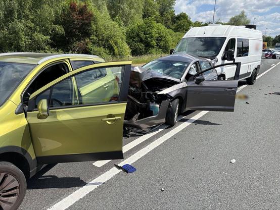 Ongeval met meerdere voertuigen op de A73 bij Nijmegen-Dukenburg
