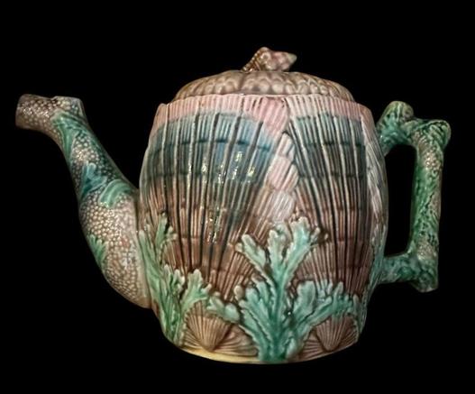 Shell-y teapot
