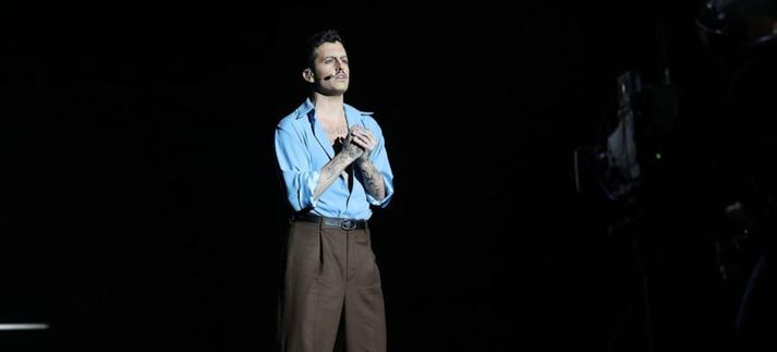 Mikel Herzog Jr como Damiano David en la gala 6 de Tu Cara Me Suena 12.