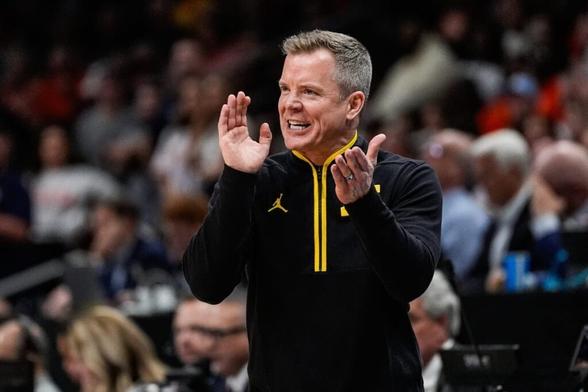 Michigan basketball reportedly close to persuading star forward to forego NBA Draft for huge NIL deal