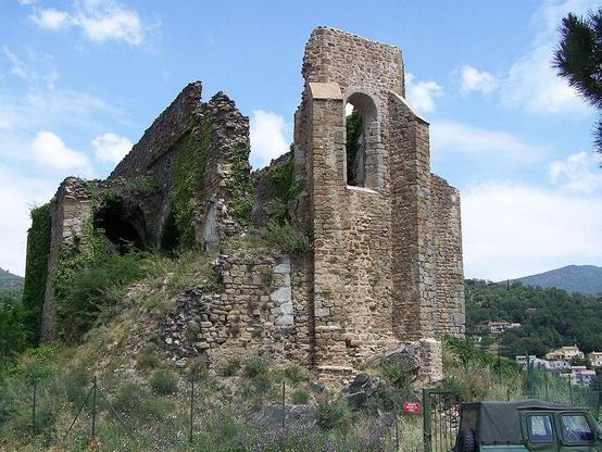 Ruines de l'ancienne église Saint-Pons à #Collobrières (#Var) Construction XVIe siècle. Eglise (ruines de l'ancienne) (cad. AB 576) : inscription par arrêté du 21 novembre 1975.
Suite 👉 https://monumentum.fr/monument-historique/pa00081579/collobrieres-ruines-de-lancienne-eglise-saint-pons
#Patrimoine #MonumentHistorique
Photo CC-BY-SA 4.0 : Wolf Meusel