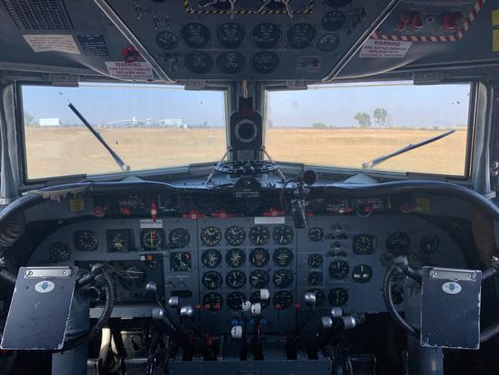 DC4 cockpit
