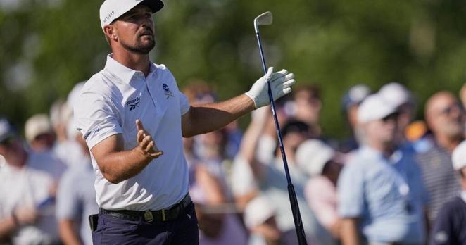 DeChambeau collapses on Green Mile, falling from 1st to tie for 8th at PGA Championship - Toronto Star
