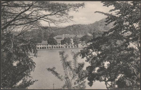Printed monochrome postcard showing a view of the Queen's Hotel at Kandy in Ceylon.

Published by Plâté Ltd, Colombo, No 135, c.1910.

Postally unused.

Very good condition, with very slight corner bumps.