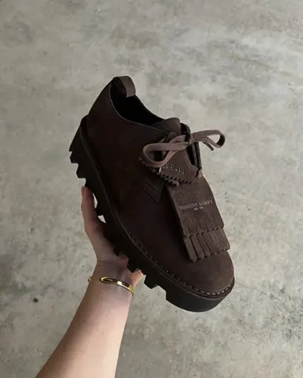 人気のコラボ第2弾は“厚底”がポイント！「Clarks Originals×エンジニアド ガーメンツ」は使い勝手◎