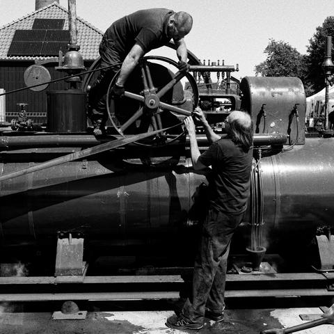 Reconnecting a steam engine to a wood saw