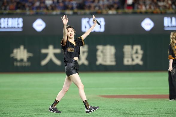 IS:SUE、東京ドームの巨人・中日戦で初の始球式！ 生歌唱パフォーマンスも | RBB TODAY