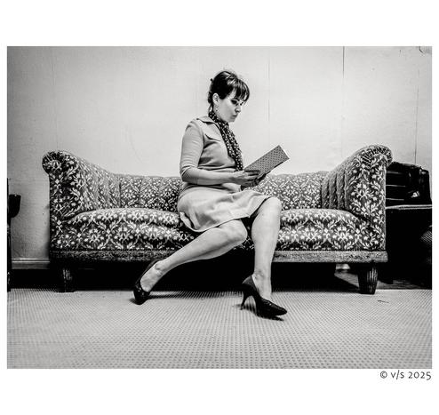 Waiting at the lobby - book version | Lost Place - Portrait of a woman sitting on a sofa