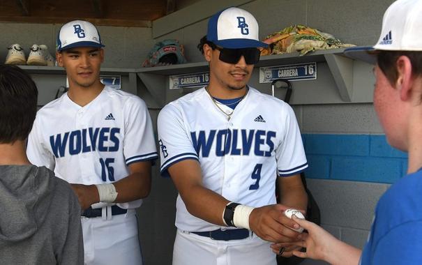 Twins Xavier and Davian Carrera face choices