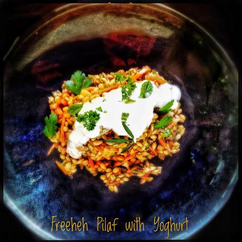 Freekeh pilaf with yoghurt