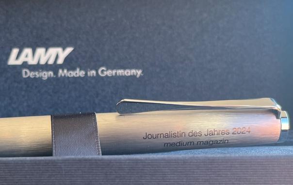 Lamy-Füller mit Aufschrift: „Journalistin des Jahres“