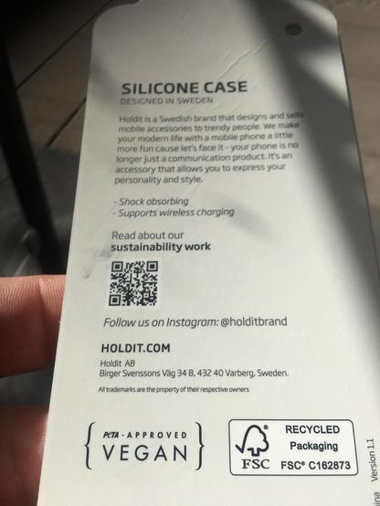 The package of silicon case for a phone, mentioning that it’s ”vegan approved”.