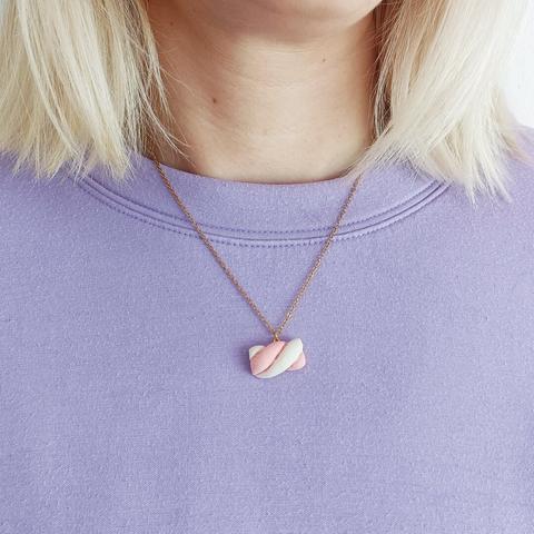 ketting met gedraaid spekje in roze met wit