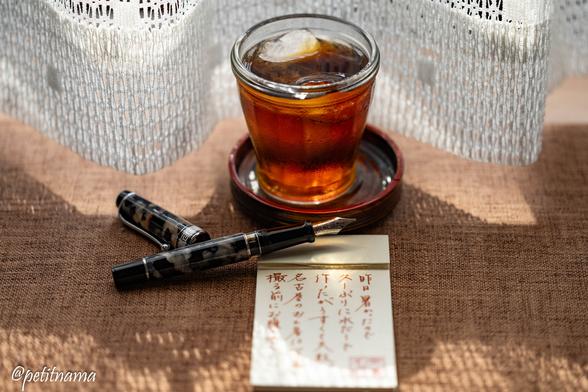 fountain pen and iced coffee