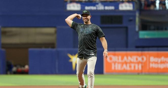 Evan Longoria announced as 6th member of Rays Hall of Fame