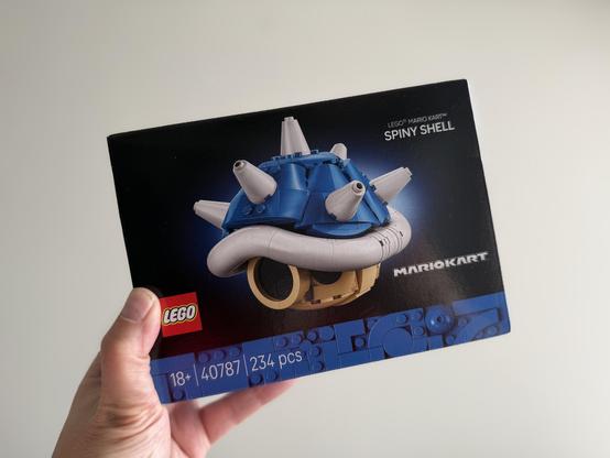 A box for Lego set 40787 - Mario Kart Spiny Shell
