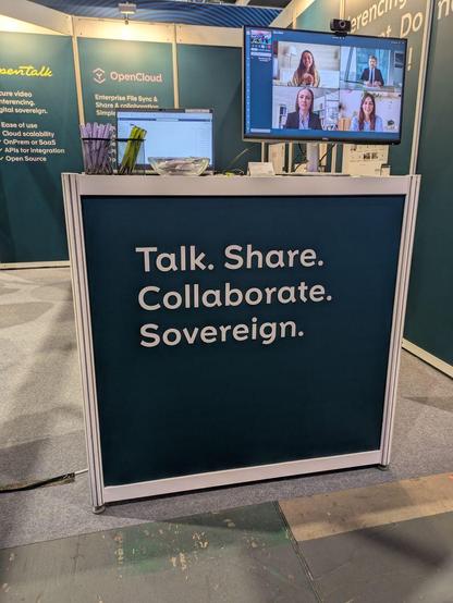 OpenTalk x OpenCloud Messestand