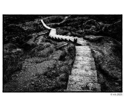 Treppe auf einen Hügel
