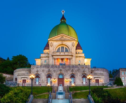 Montreal's Saint-Joseph Oratory illuminated at dusk
