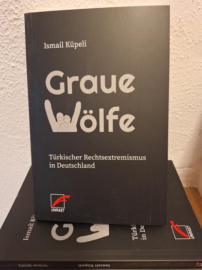 Einige Exemplare von "Graue Wölfe"