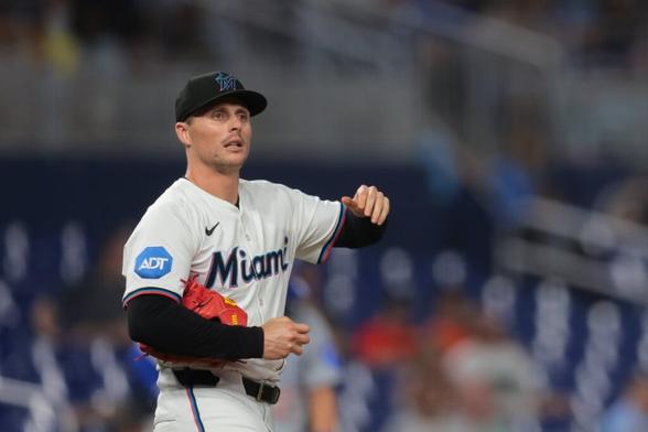 Marlins bullpen surrendered eight runs in sixth inning, leads to game two loss - Marlins
